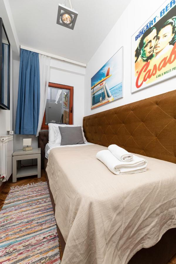Apartments Ana Малинска Экстерьер фото